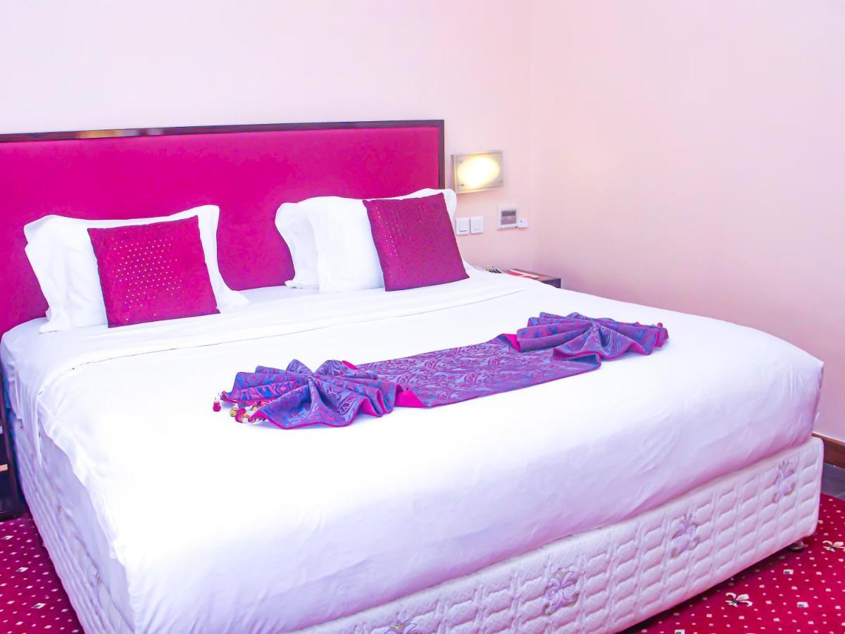דקר Hotel Fleur De Lys Almadies מראה חיצוני תמונה