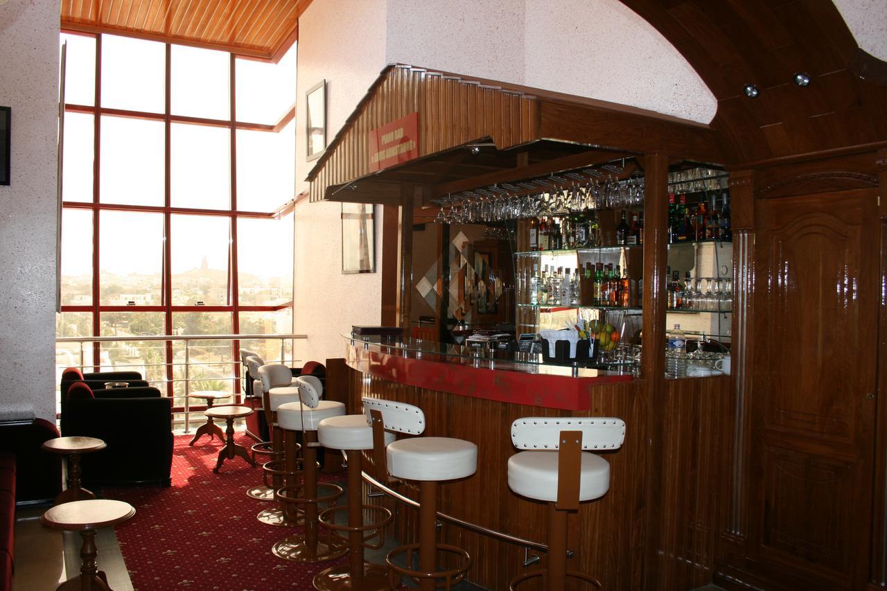 דקר Hotel Fleur De Lys Almadies מראה חיצוני תמונה