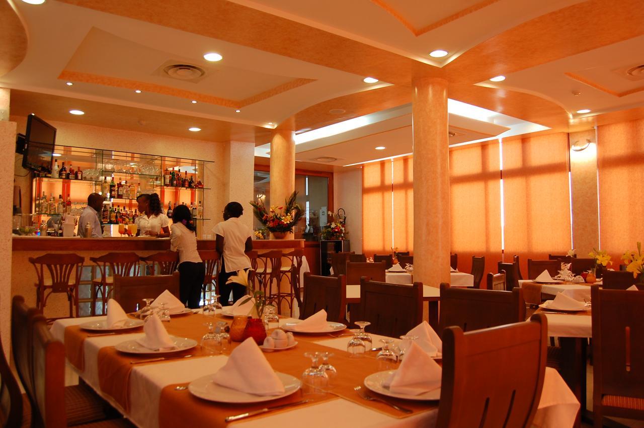 דקר Hotel Fleur De Lys Almadies מראה חיצוני תמונה
