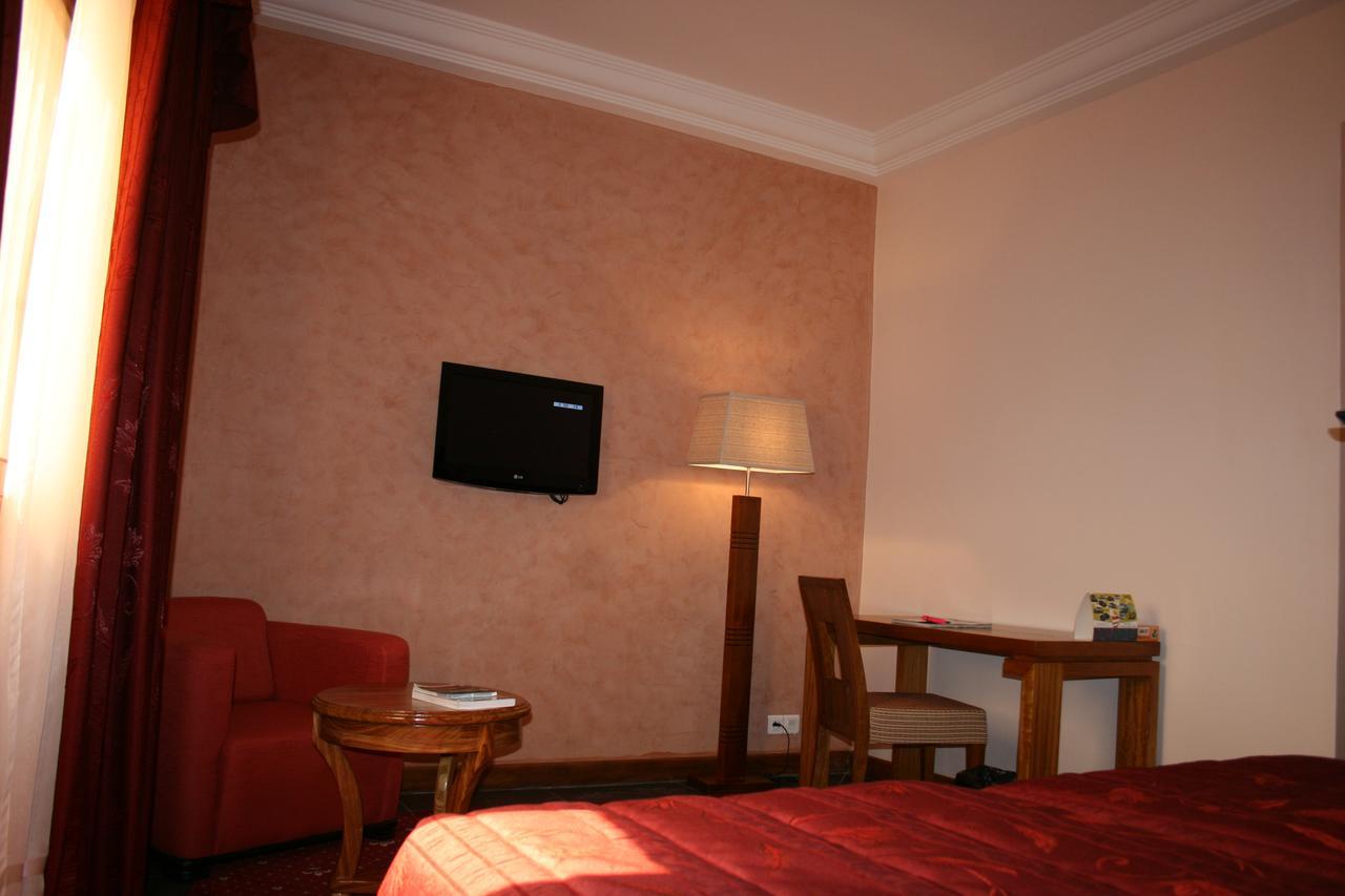 דקר Hotel Fleur De Lys Almadies מראה חיצוני תמונה